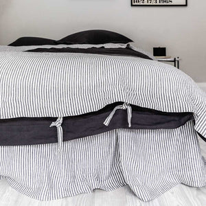 Everything Bed Linen Set Ink + Shadow Stripe